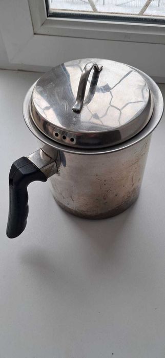 Продам 2 кружки б/у