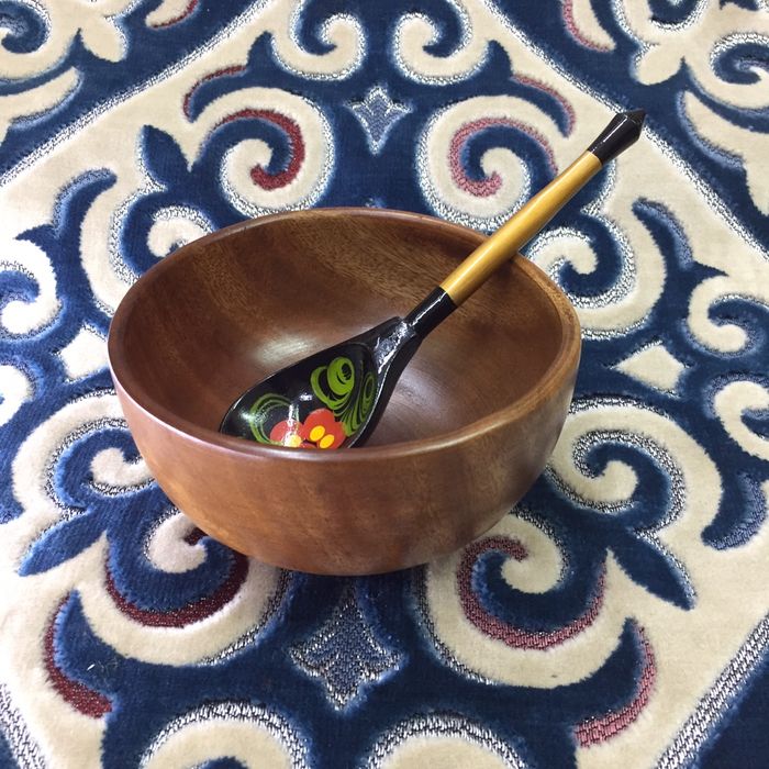 Деревянная чашка