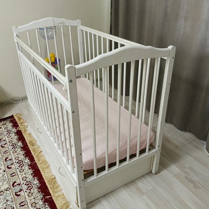 Детская кроватка