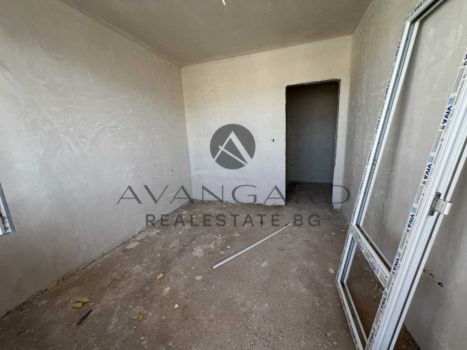 Продава се Двустаен апартамент в Пловдив, Кючук Париж - 63 кв.м за 1099 €/кв.м - Снимка #2