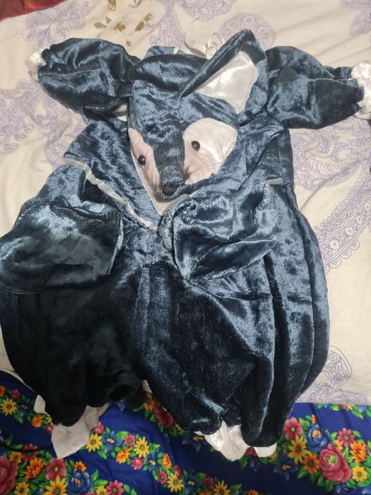 Костюмы по 2000 и по 3000