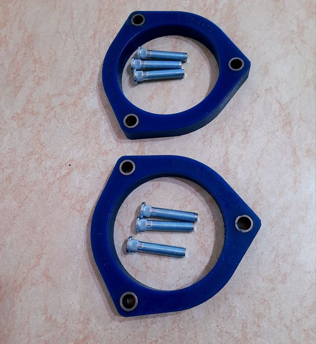 Проставки на RAV 4, 30-ый кузов