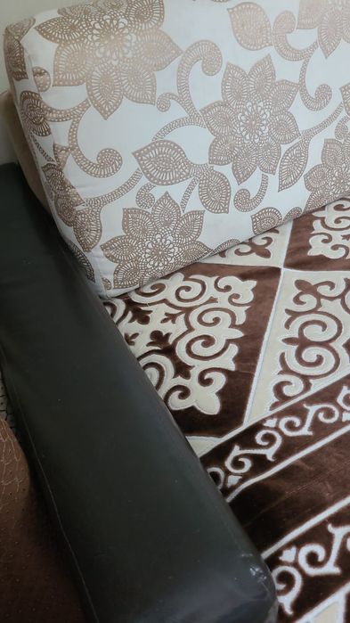 Диван угловой б/у