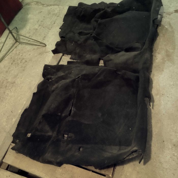 Ковролин 124 Мерседес черный .Б.у