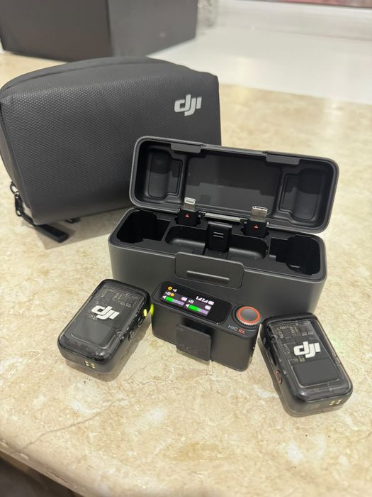Микрофон DJI Mic 2 (2 TX + 1 RX + Charging Case) черный