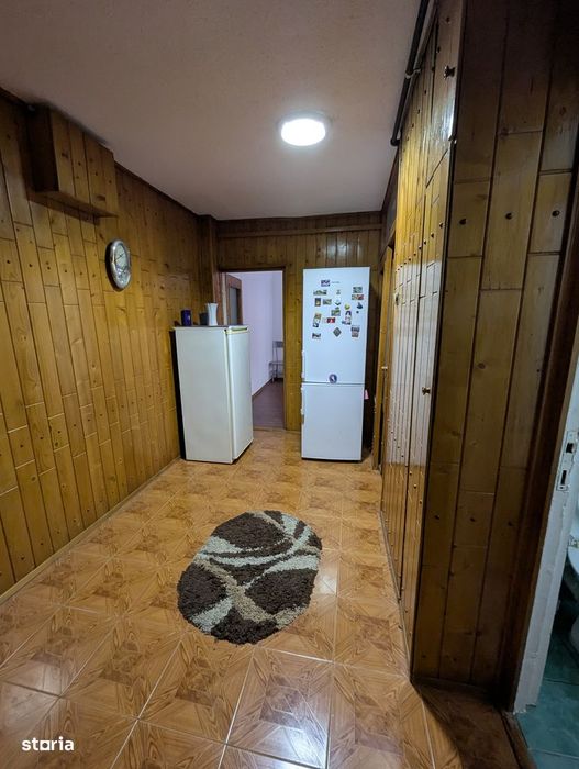 Apartament cu 3 camere in Astra