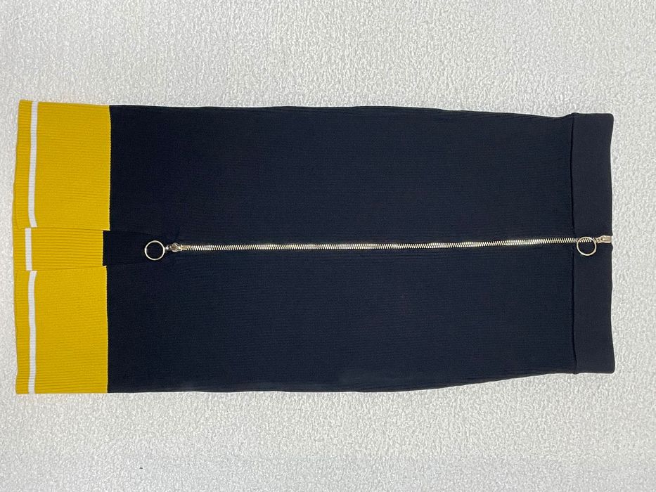 Дамска пола Guess, нова