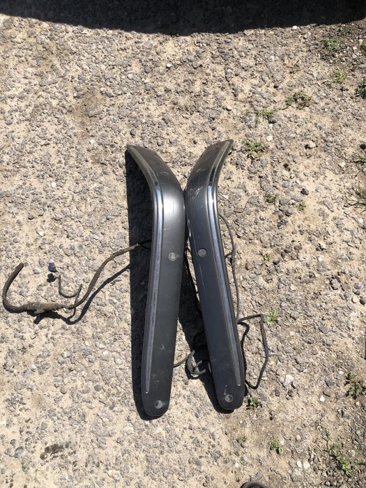 W210 мерседес молдинги на передний бампер