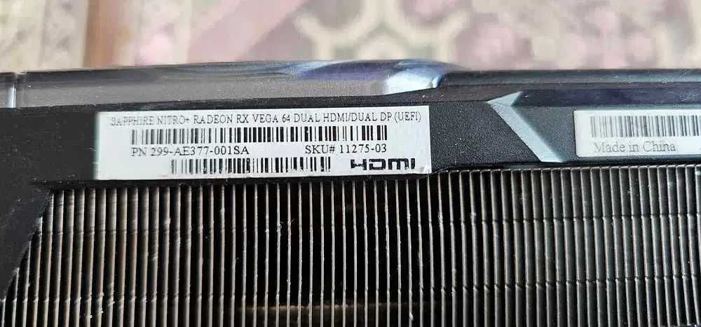 racire placa video Radeon Nitro+ RX Vega 64 8GB HBM2