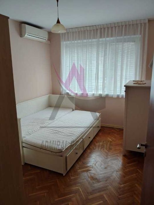 Дава се под наем Четиристаен апартамент в Варна, Цветен квартал - 95 кв.м за 648.21 € - Снимка #4