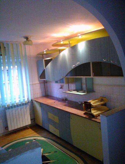 Vand apartament 3 camere