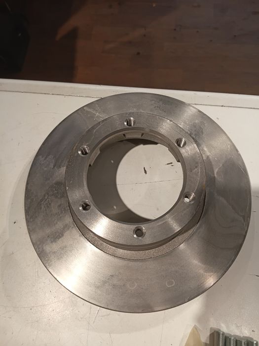 Диск передний тормозной