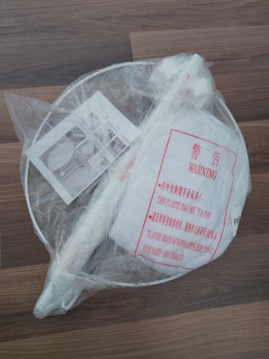 Patuț din lemn bebe cu plasă de țânțari
 C