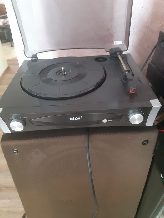 Pick-up  ELTA  player
