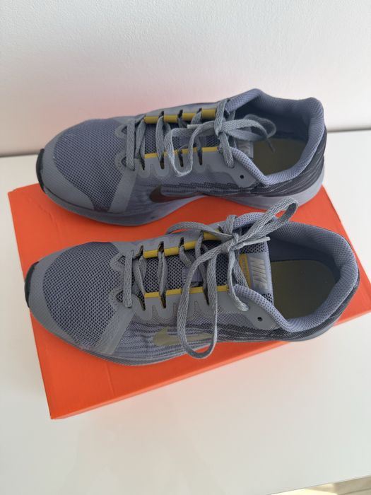 Дамски маратонки Nike