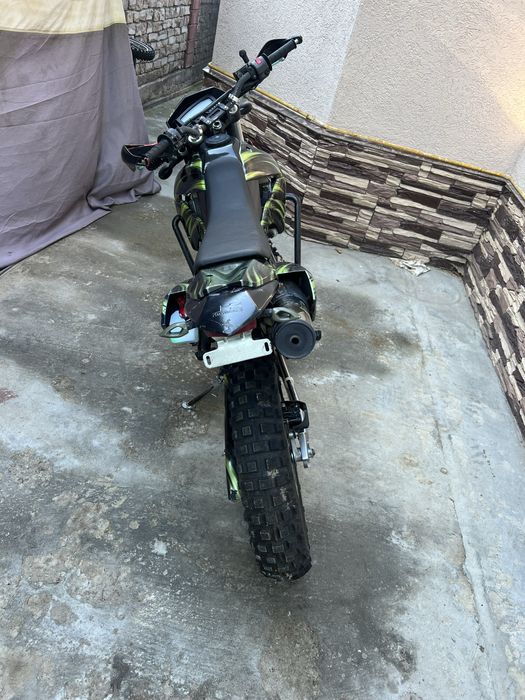 Kawasaki d-tracker 250