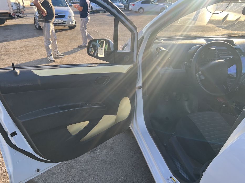 Срочно продается Спарк 2012 метан газ