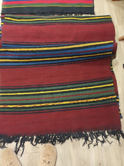 Ръчно тъкани черги