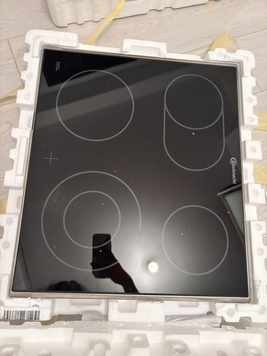 Vand doua plite Bauknecht