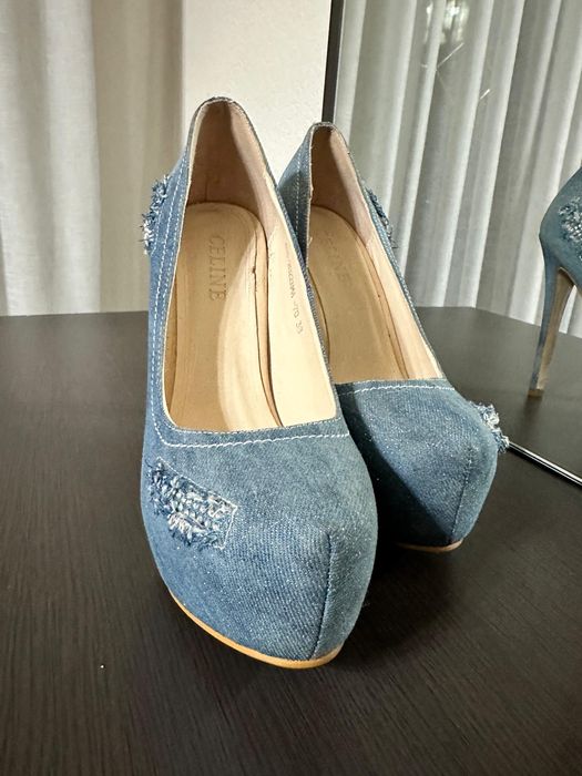 Туфли на каблуках