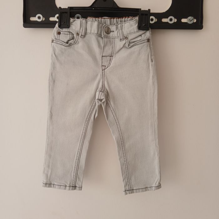 Дънки 6-9 месеца h&m