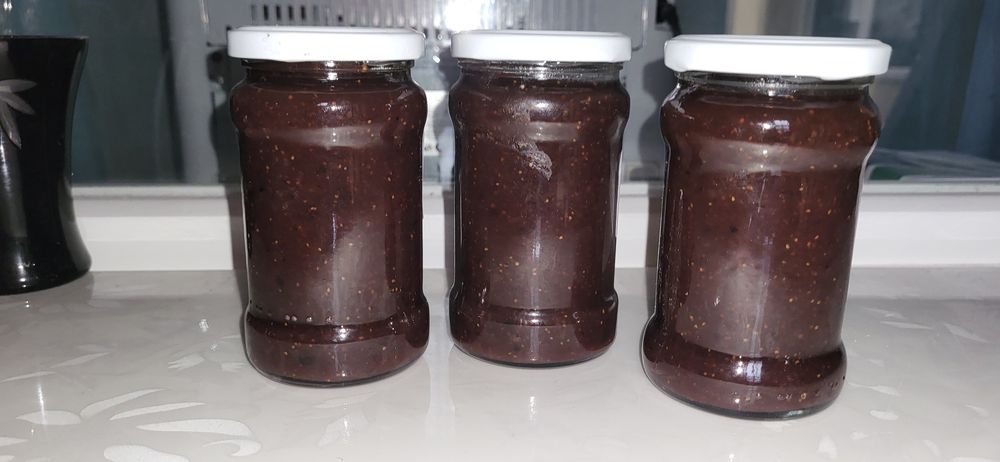 Gem bio de caise, smochine, capsuni