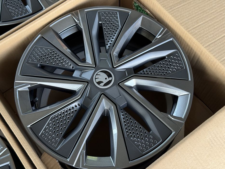 4бр. ЧИСТО НОВИ 17” ОРИГИНАЛНИ Джанти “PROCYON” 5х100 за -SKODA/VW/SEAT/AUDI/Vag- 7.0Jx17H2, ET51