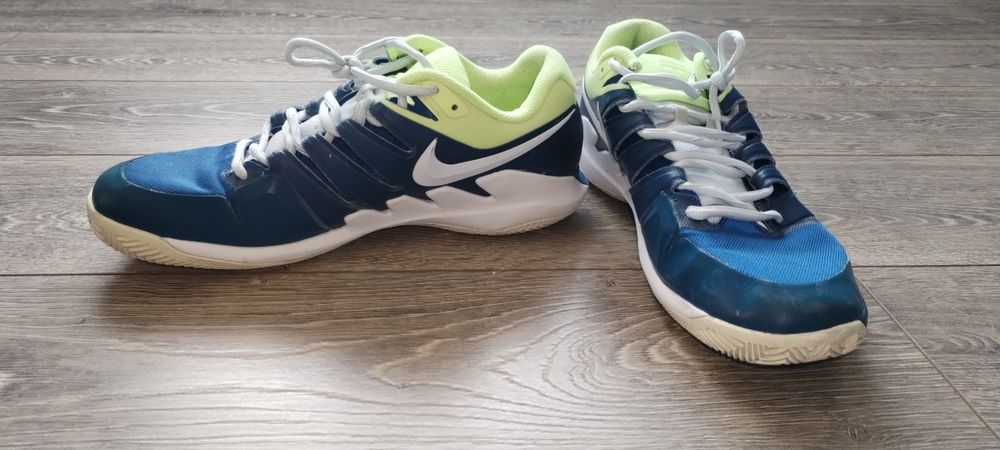 Adidași Nike (fotbal, alergare etc)