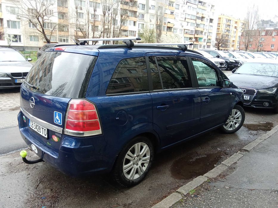 Опел Зафира 2.2 6-ск 150кс