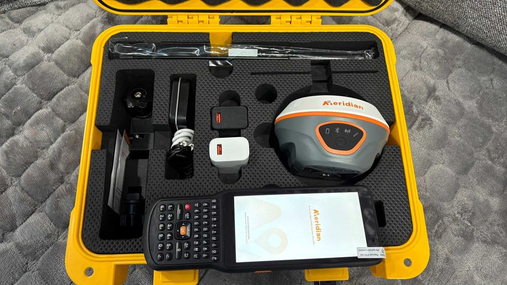 MERIDIAN M20L - LASER 100m GNSS+2X Camere  AR - RTK CHC South Hitarget