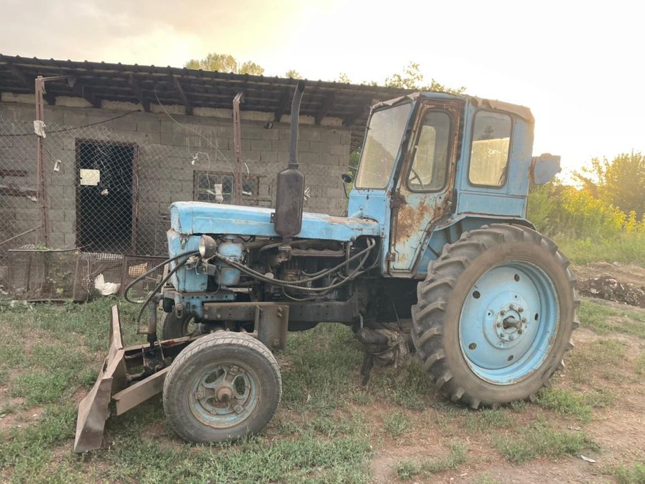 Продам трактор Т28