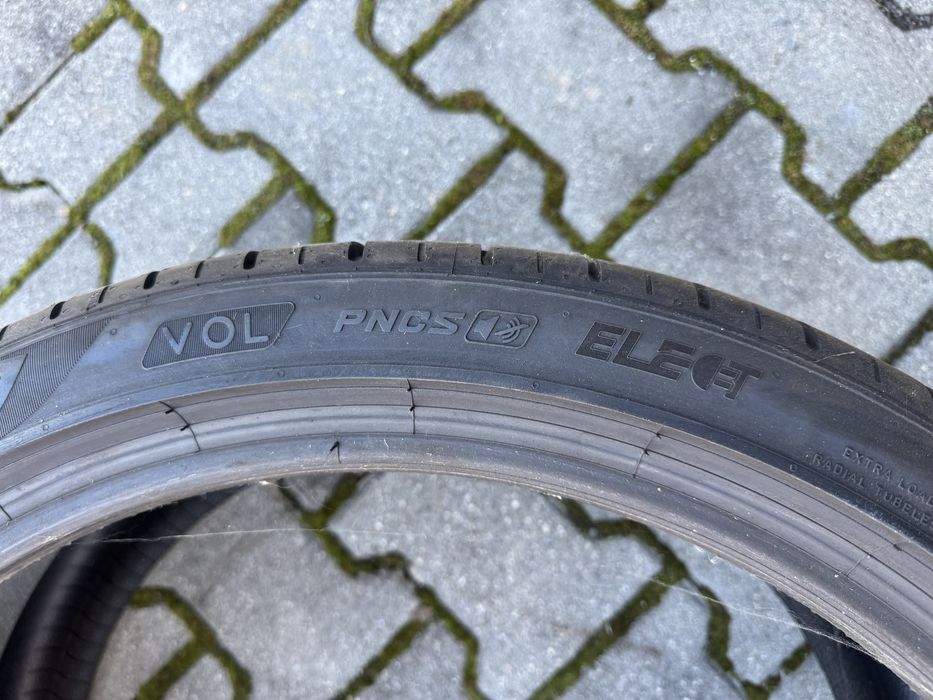 2бр нови летни гуми Pirelli 295/30/21 ELECT