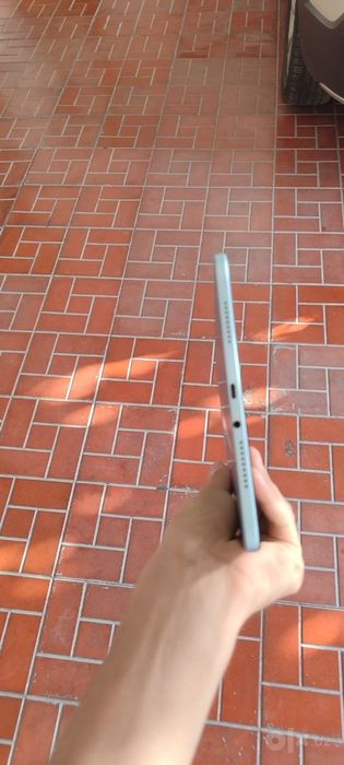 Srochniy sotiladi Redmi pas 2 256