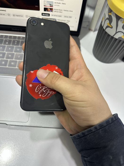 Iphone 8 .rossiya. 64 gb. Emkost 61%