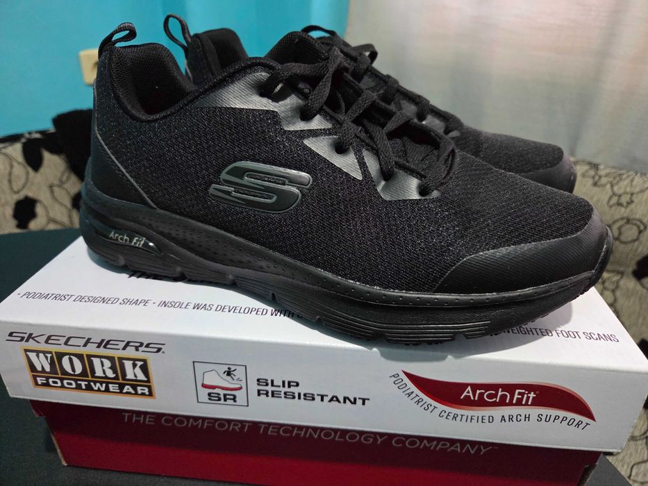 Дамски маратонки Skechers Work ArchFit SR