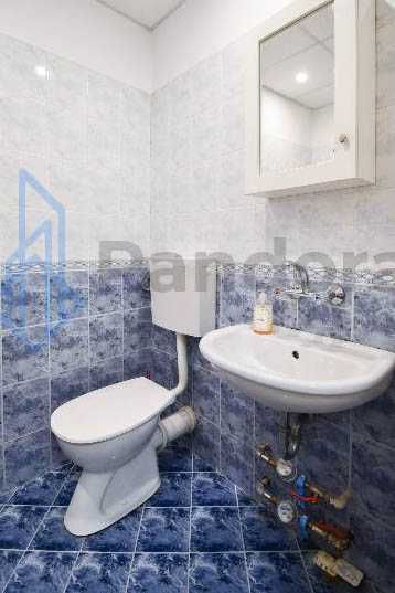 Двустаен апартамент под наем в кв. Изток