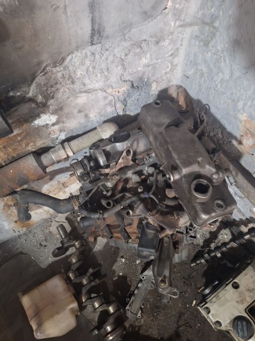 Двигатель в сборе гольф 4 об 1.6
