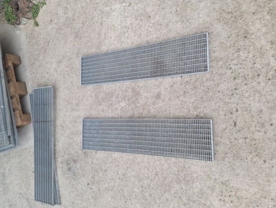 Trepte metalice zincate