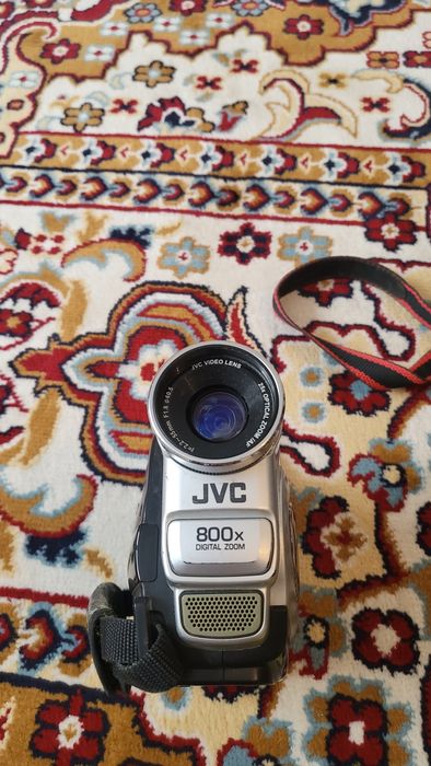 Продается видеокамера