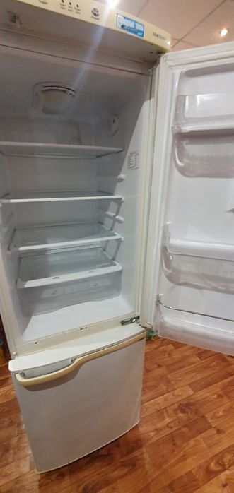 Холодильник самсунг