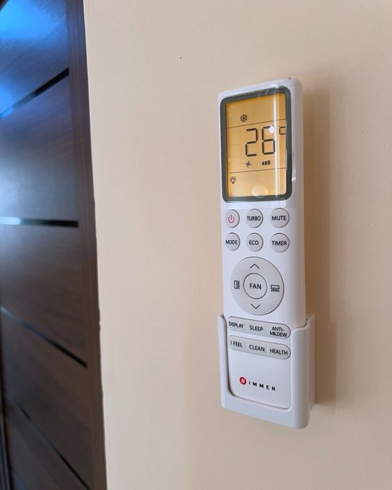 Mehmonxona BEZ ZAKS 24/7 Dombirobod