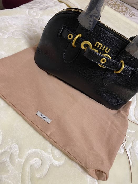 Geanta superba , Miu Miu