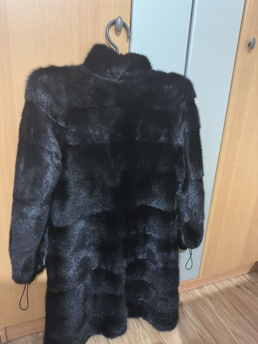 Продам норковую шубу