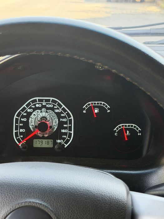 Matiz Best 2015 yil Матиз Oq rang Metan gazi bor