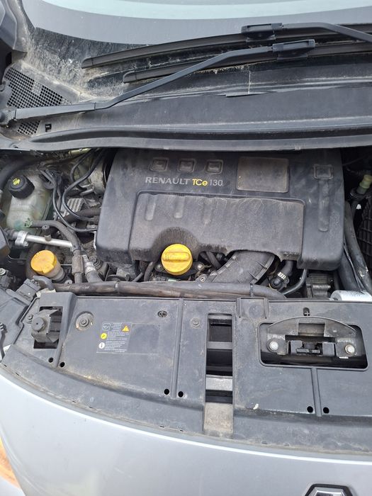 Dezmembrez renault scenic 1.4 tce