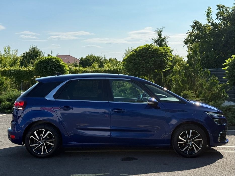 Proprietara, Vand Citroen C4 Picasso automat, foarte dotat. Euro 6, benzina.