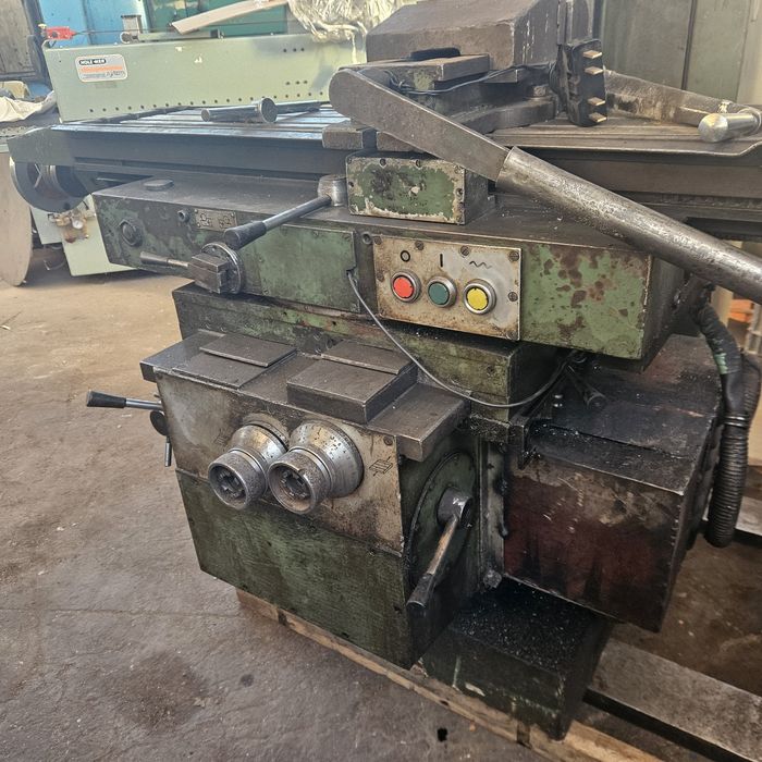 оборудвана металообработваща фреза фу 251