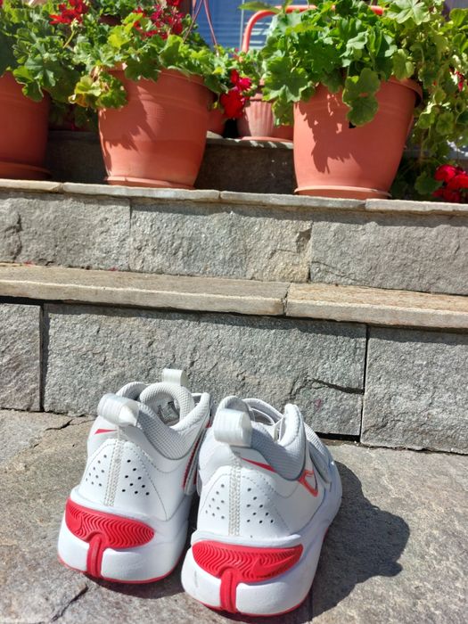 Маратонки Jordan и Nike размер 37.5