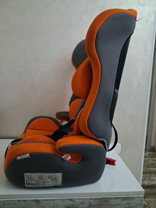Продам детское автокресло