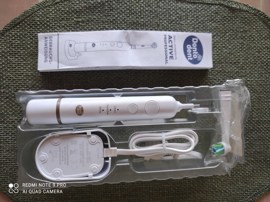 Акумулаторна четка за зъби Active Professional